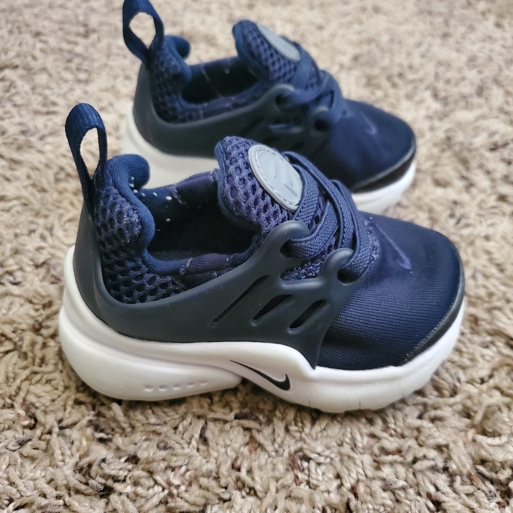 Boy's Nike's